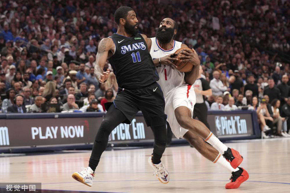 就在所有人 就在所有人