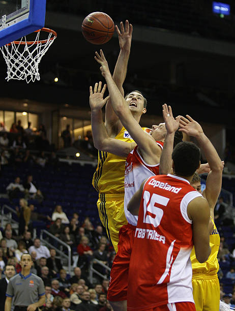 郎平曾以其 郎平曾以其