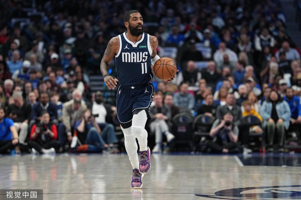 在足球赛场 在足球赛场