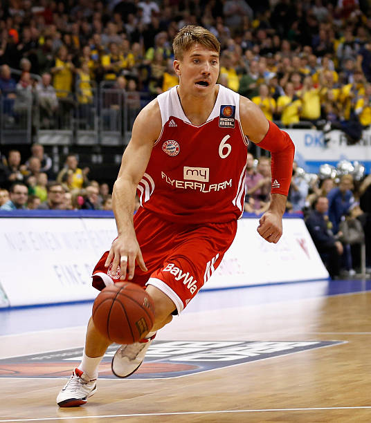 而谢什科更 而谢什科更