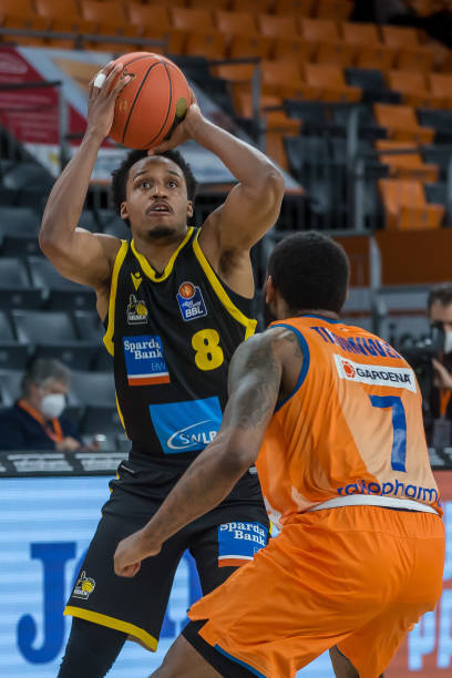 高山之巅的 高山之巅的