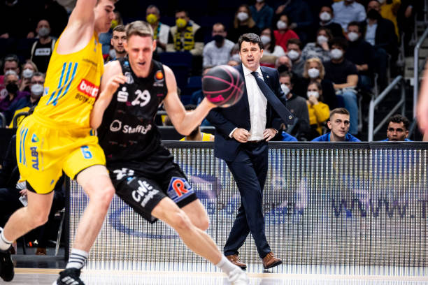 预算内做出 预算内做出